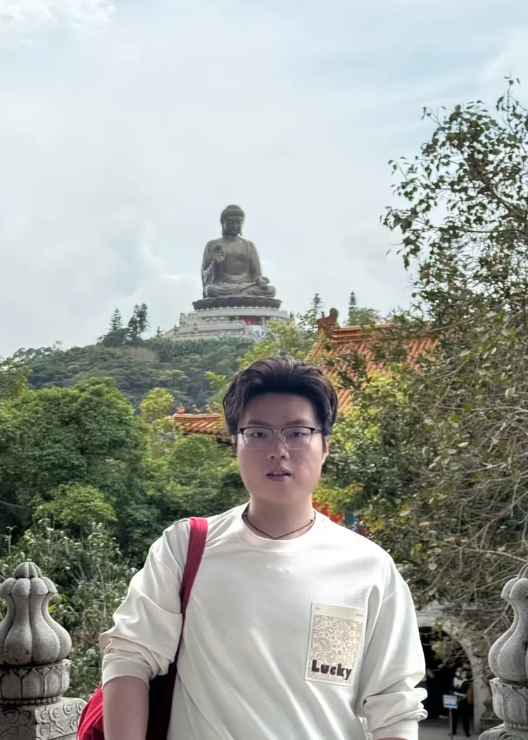 博士生赵书昂